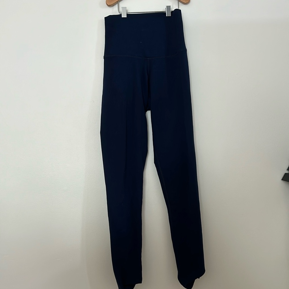 Define your inspiration size XS in the color Navy.
